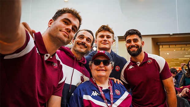 Séance de dédicace rencontre joueurs UBB Aushopping Bordeaux Lac