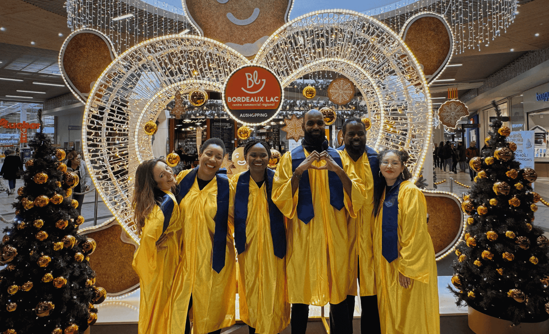 noël bordeaux lac, centre commercial noël bordeaux, photo père noël bordeaux, rencontrer le père noël bordeaux lac, animations noël gratuites bordeaux, ateliers diy noël enfants bordeaux, activités noël famille bordeaux, parade de noël bordeaux, concert de noël bordeaux lac, mascottes noël bordeaux, pat patrouille noël bordeaux, shopping noël bordeaux gironde, ouverture dimanche décembre bordeaux, horaires noël centre commercial bordeaux, idées cadeaux noël bordeaux lac, shopping cadeaux bordeaux, événements noël centre commercial, sorties noël en famille bordeaux