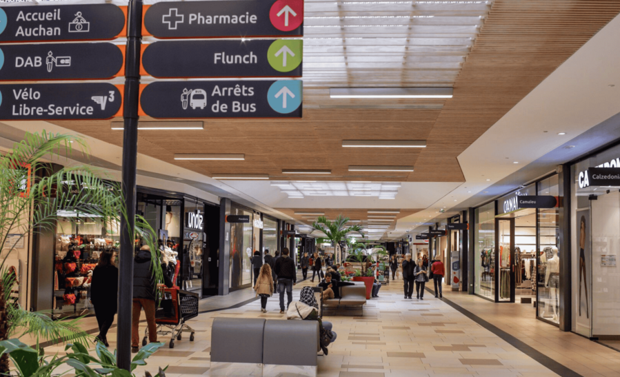 Services centre commercial Aushopping Bordeaux Lac parking pharmacie wifi gratuit